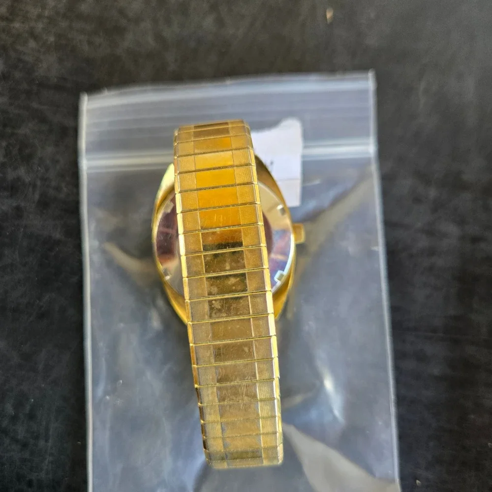 Seacron Automatic 17 Jewels Swiss Made Watch Gold Tone Speidel Band S 6.5 Tested